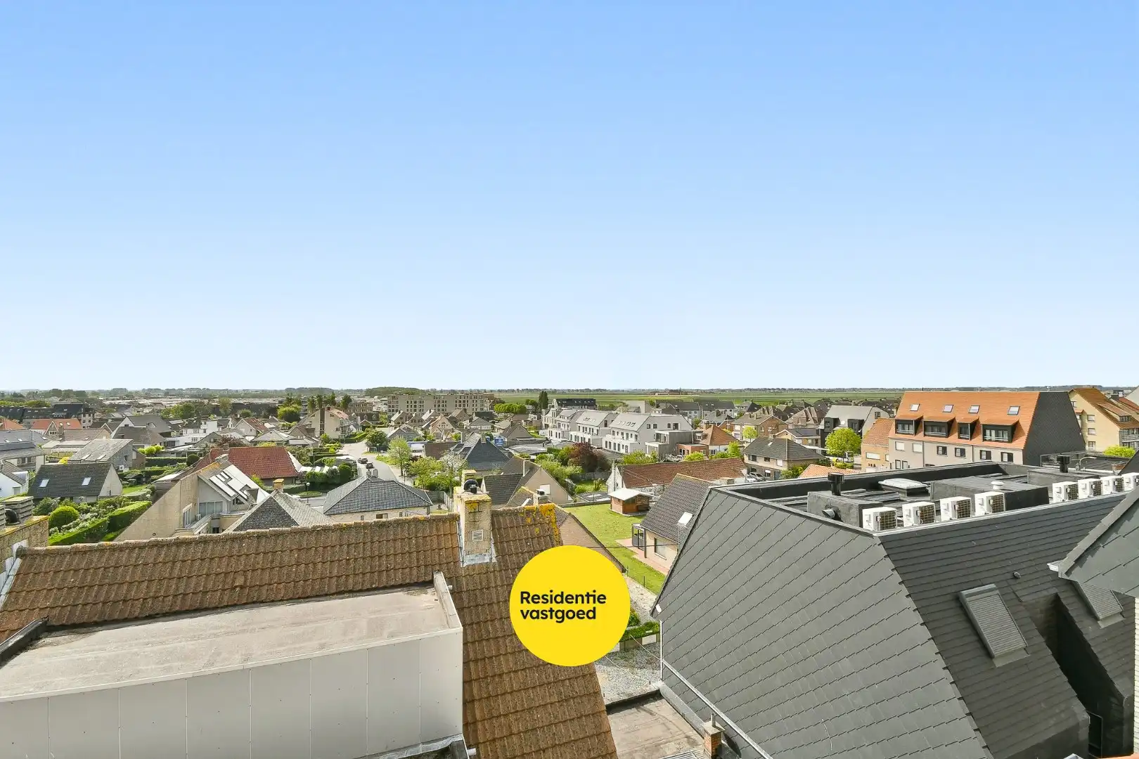 Duplex-appartement met twee ruime slaapkamers en een ruim en intiem terras foto 12