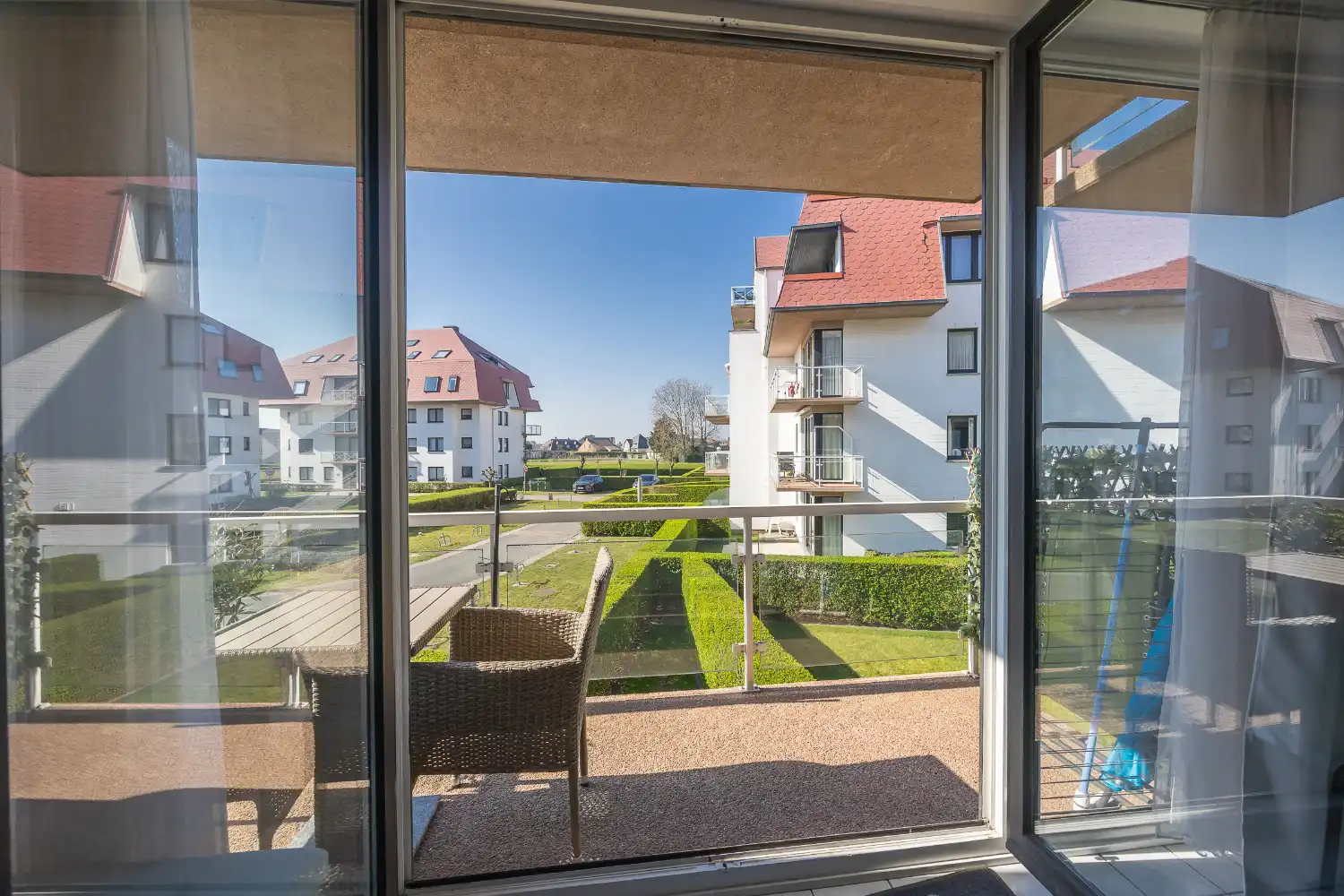 Gerenoveerde studio met zonnig terras te koop in Middelkerke foto 9