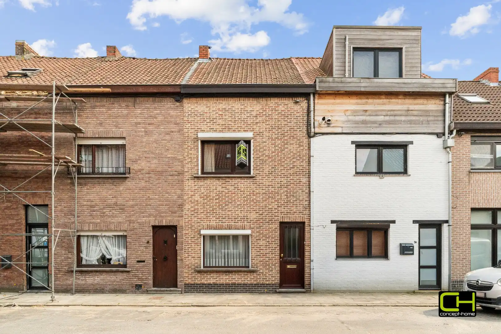 Te moderniseren woning met ruime tuin en mogelijkheden foto 2