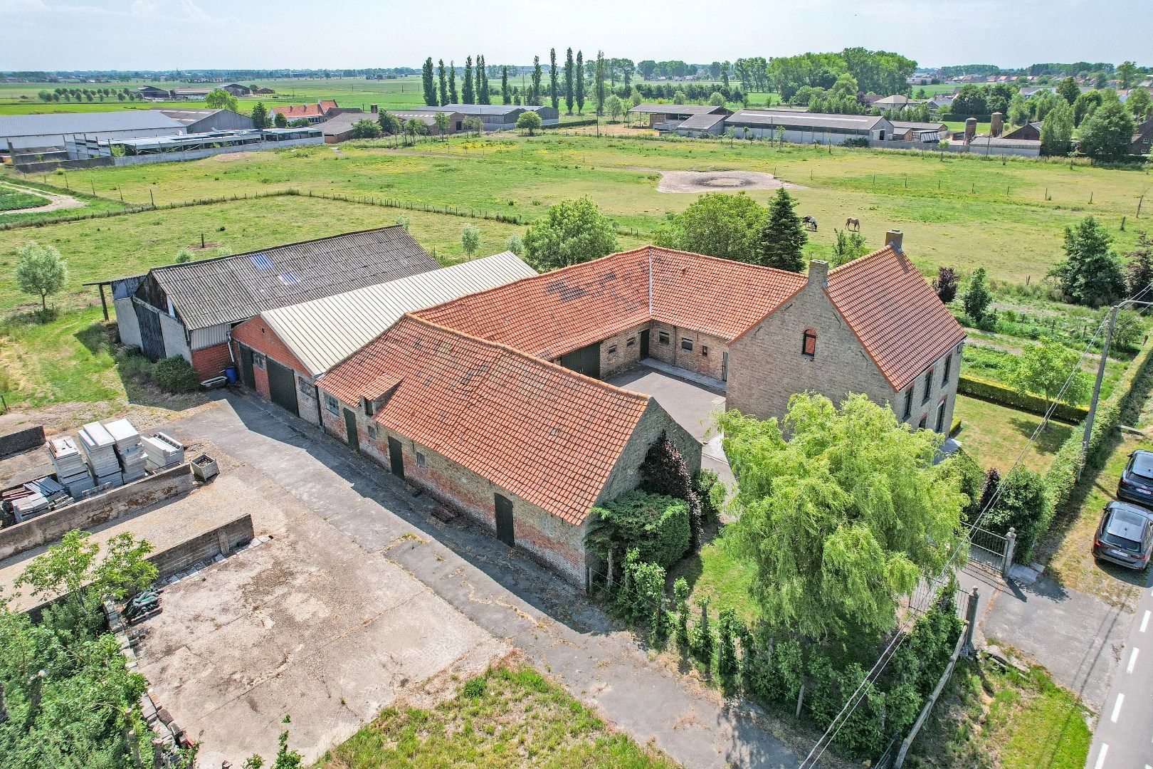 Centraal gelegen hoeve op 11.012m² te Diksmuide! foto 21