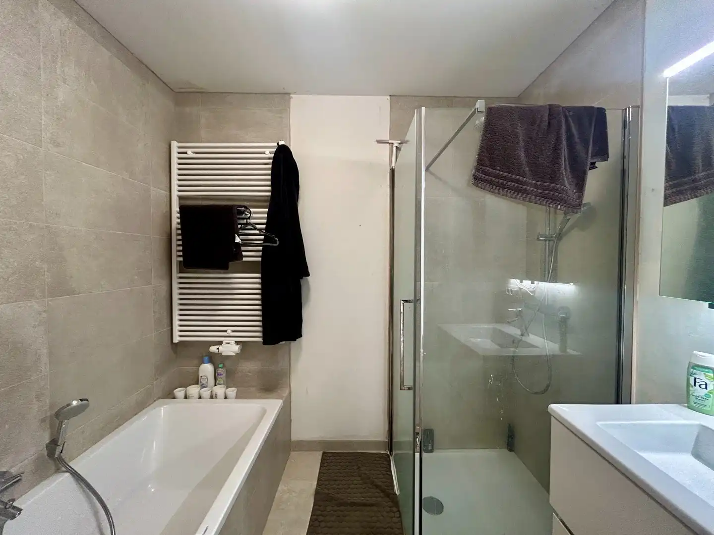 Instapklaar appartement met 2 slaapkamers nabij het Station van Tielt! foto 7