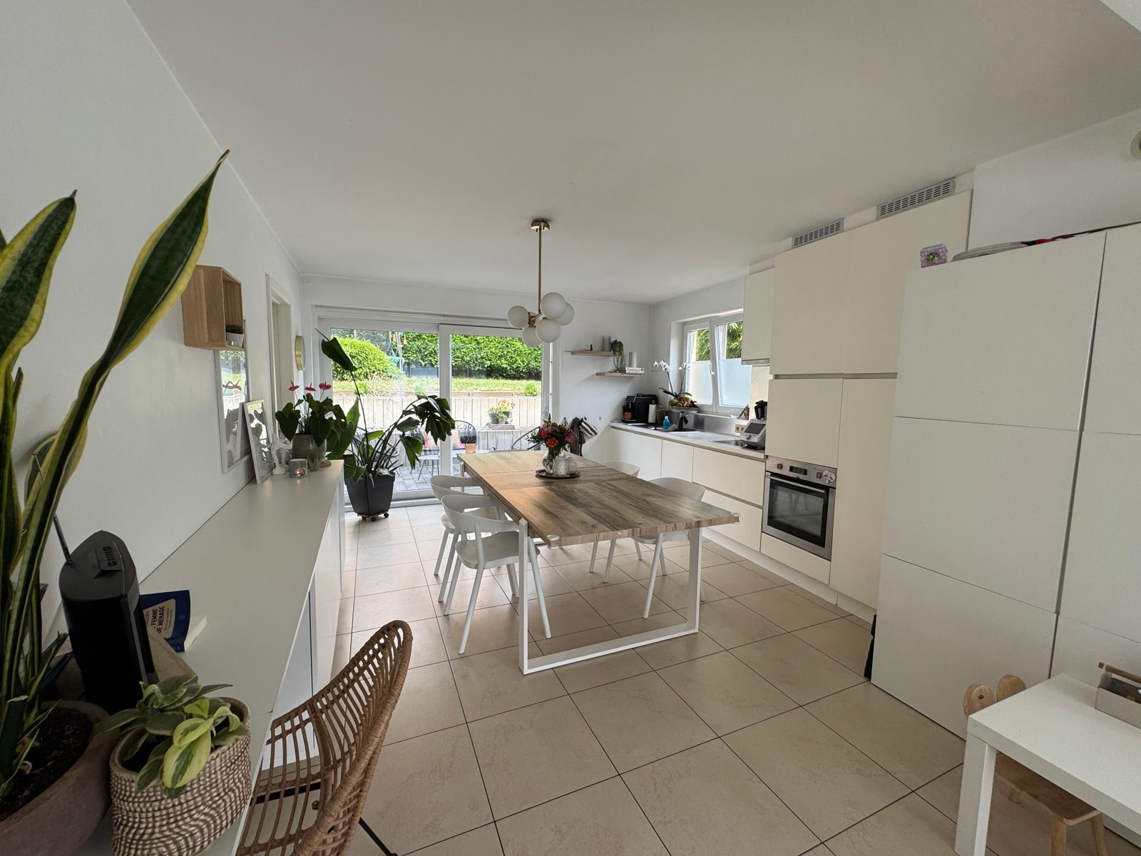 Woning met 4 slaapkamers en tuin foto 5