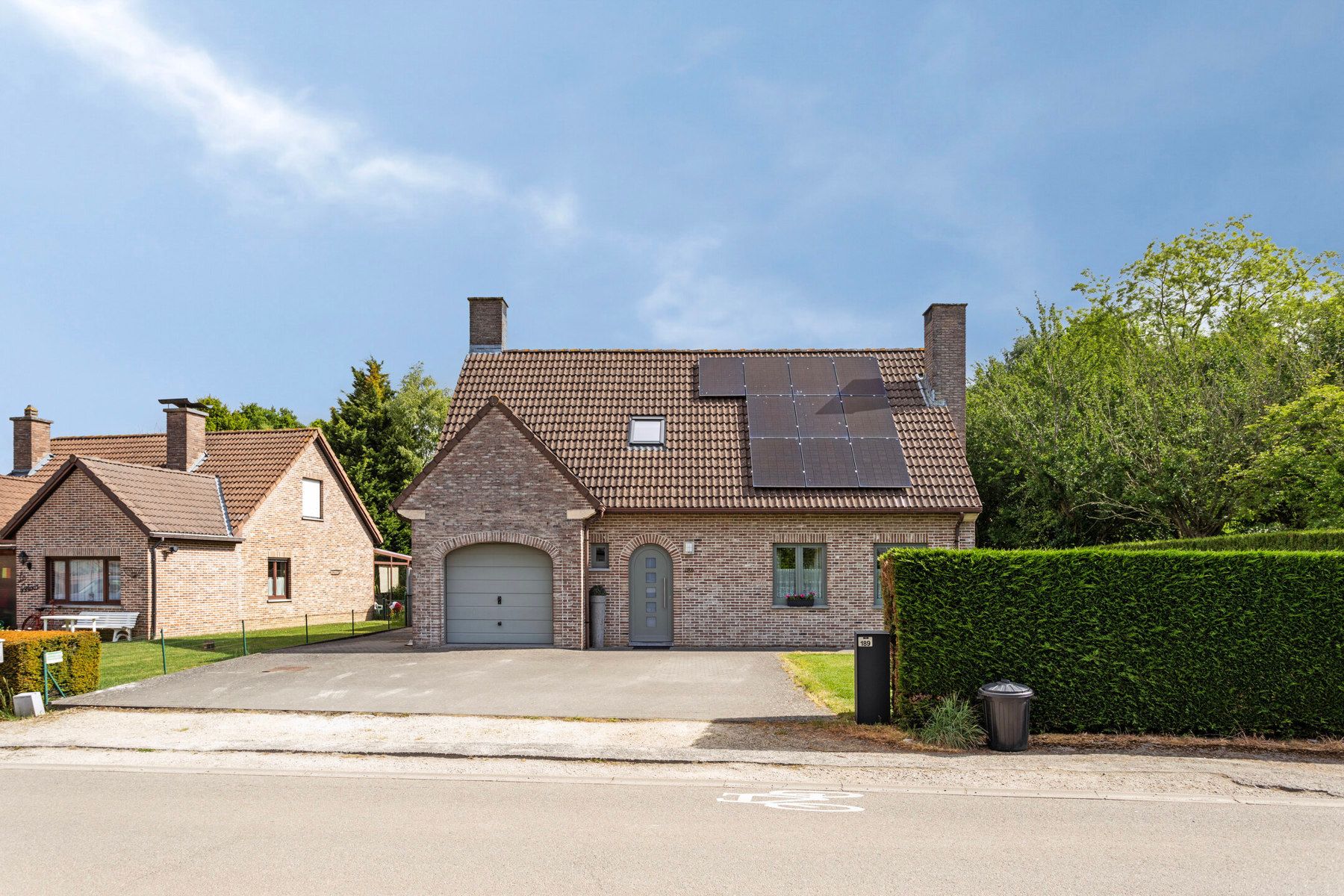 Charmante energiezuinige woning met grote tuin te Saintes foto {{pictureIndex}}