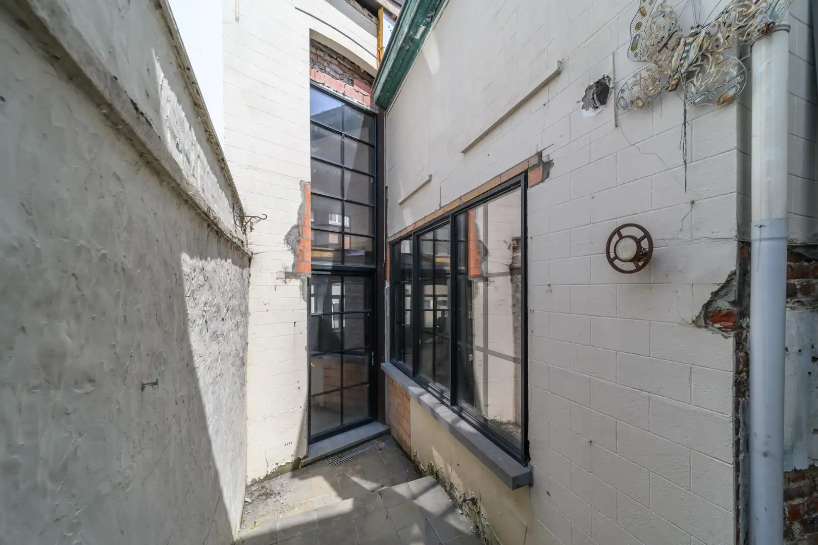 Zeer gunstig en centraal gelegen, verder af te werken karaktervolle woning foto 19