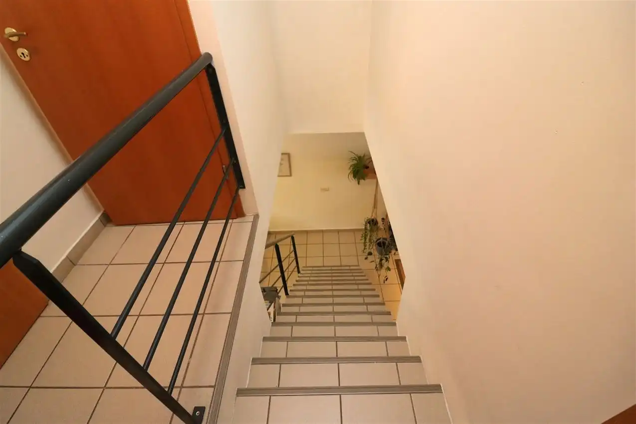 Centrale, zeer gezellige stadswoning met 2 slpk. en koer foto 16