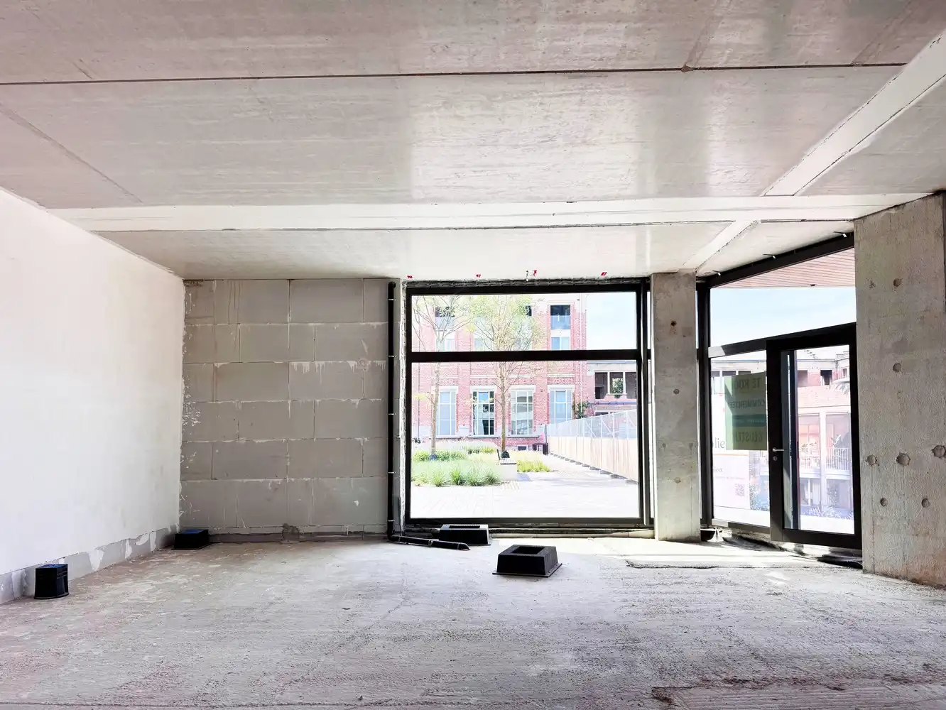 Commerciële ruimte te koop – 110,80 m² casco in Het Academisch Kwartier! foto 4