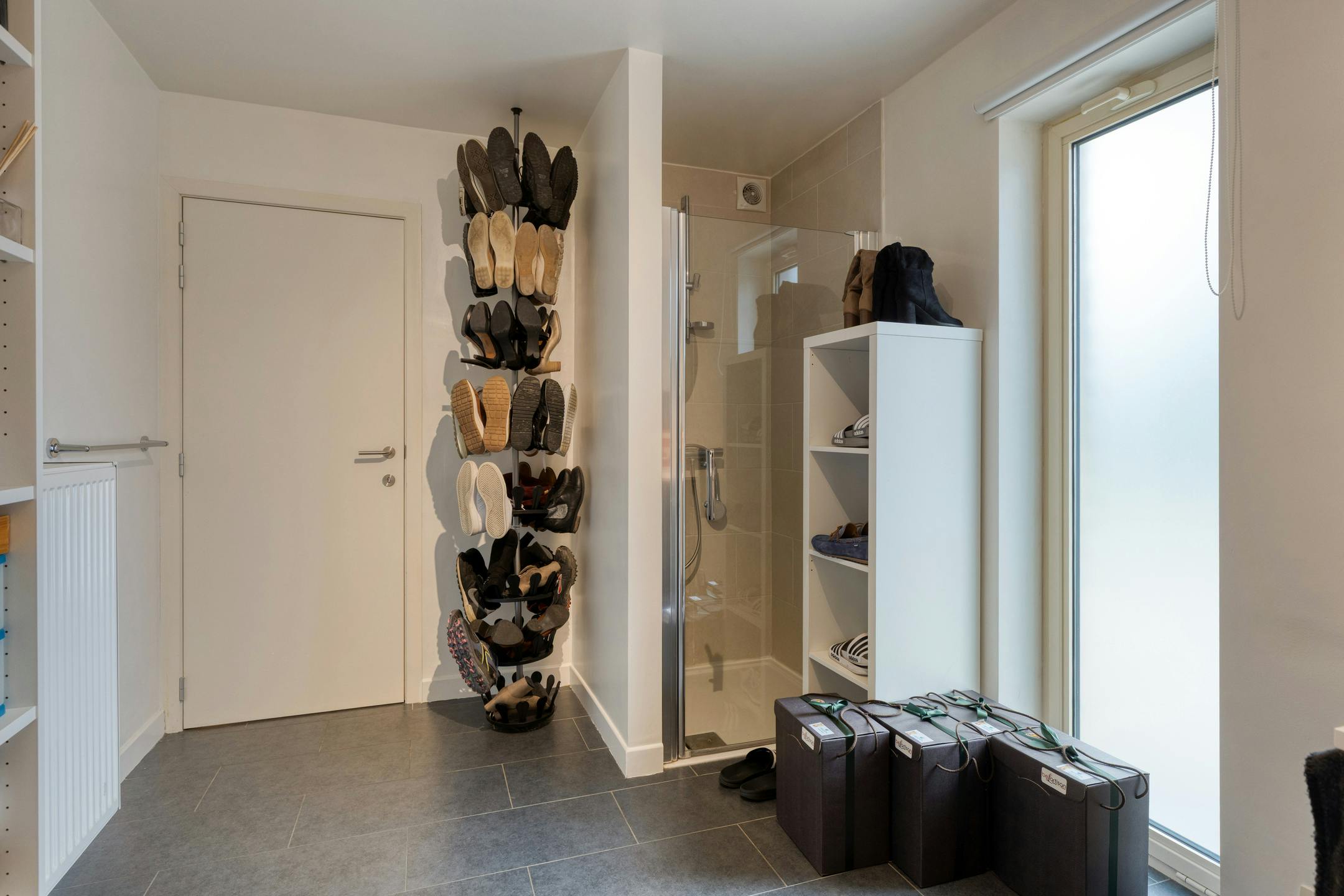 Gerenoveerd huis met 4 kamers te koop in Waregem foto 10