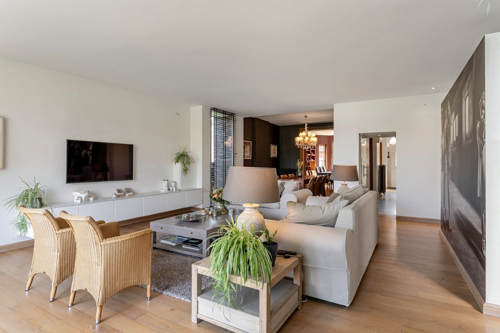 Statige vrijstaande herenwoning vlakbij Genk-centrum - EPC A-Label foto 14