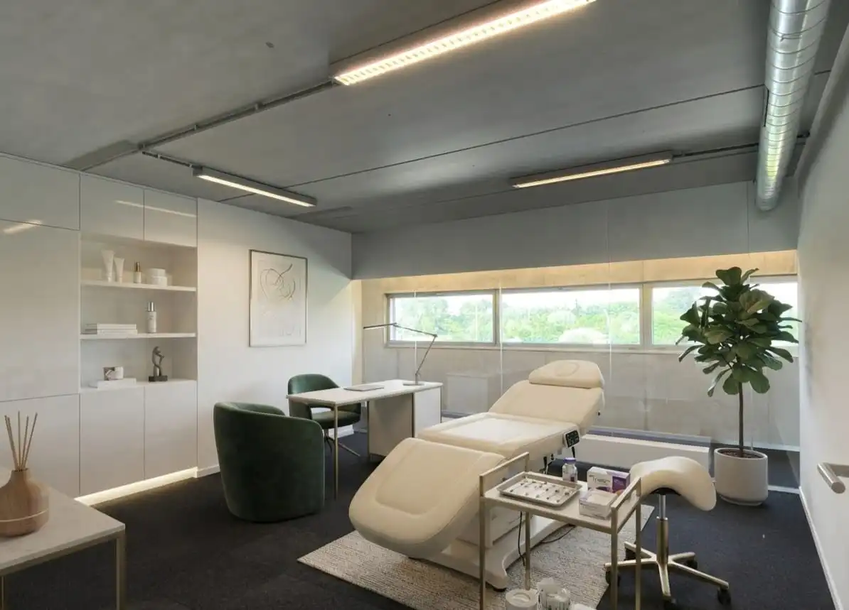 INSTAPKLARE KANTOORRUIMTE OP BOVENVERDIEPING (325m²) OP TOPLOCATIE foto 11