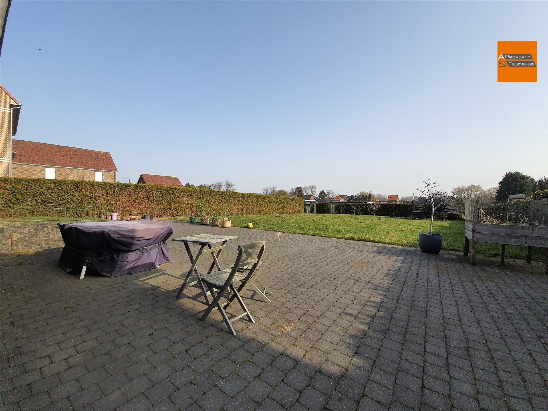 Gerenoveerde Villa met 6 slaapkamers foto 25