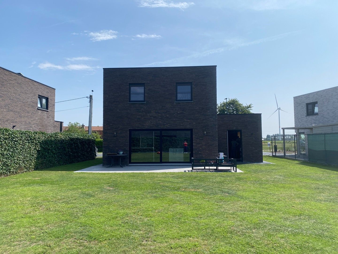 Nieuwbouwwoning met 3 slaapkamers, garage en grote tuin foto 8