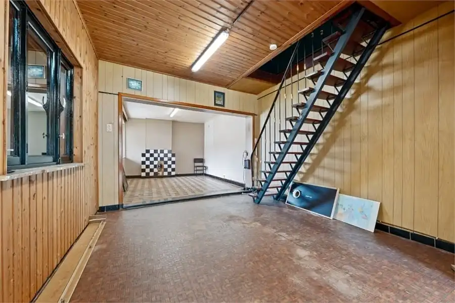 2 TE RENOVEREN WONINGEN+ 16 GARAGES OP EEN PERCEEL VAN 9A87 foto 7