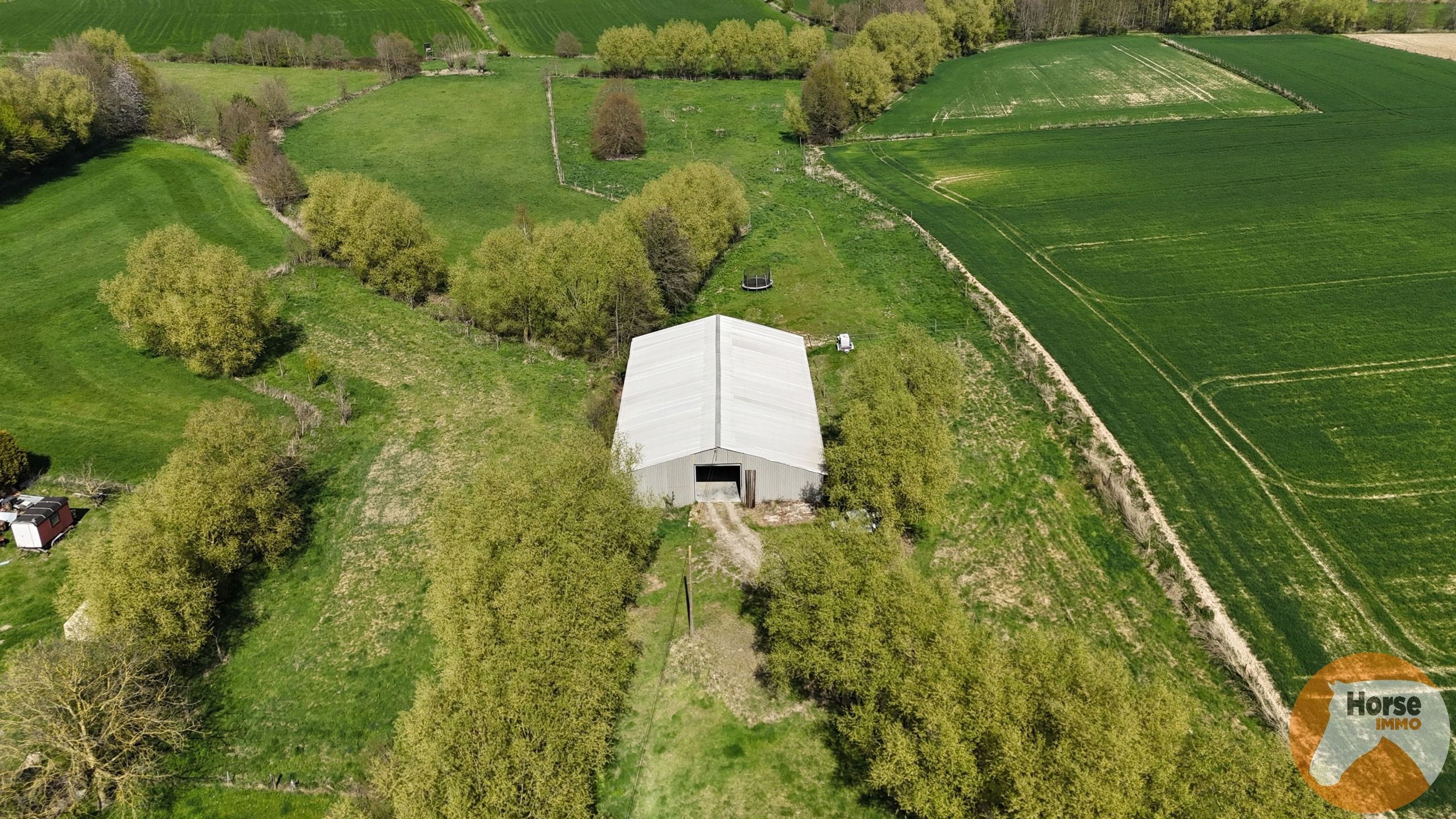 TOLLEMBEEK - Weide met loods op rustige locatie foto {{pictureIndex}}