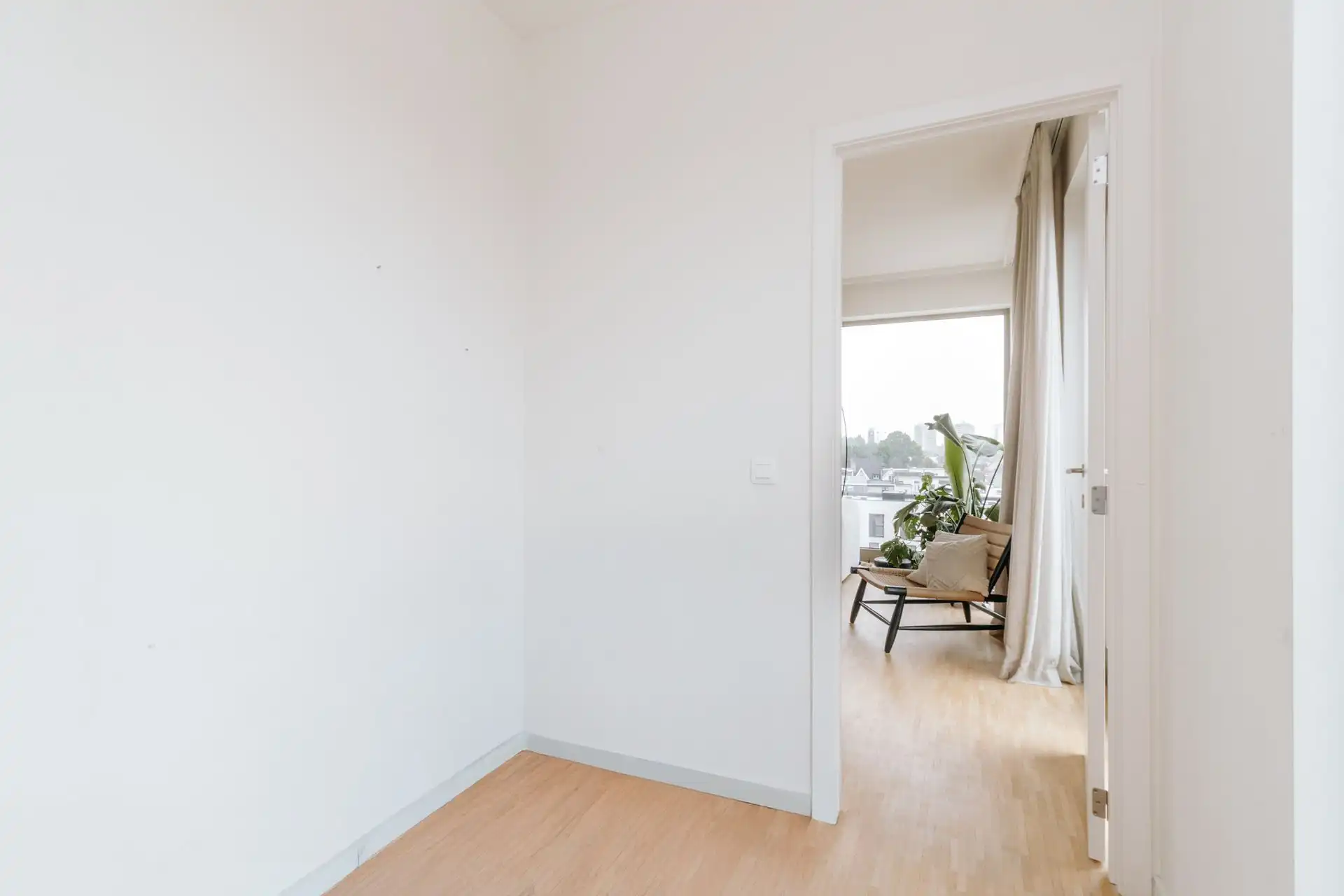 Modern en lichtrijk 2-slaapkamerappartement met terras! foto 12