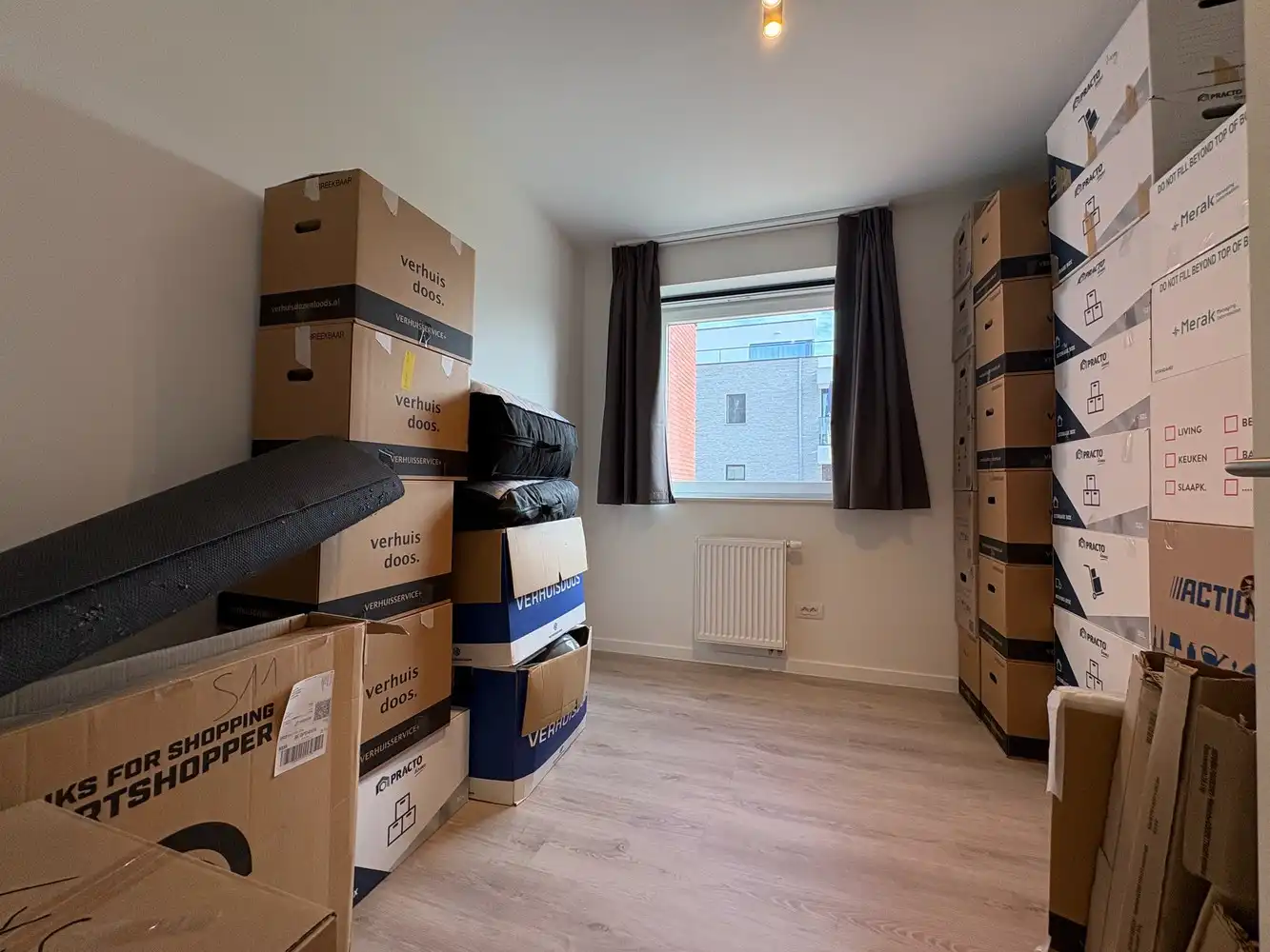 Lichtrijke nieuwbouwwoning in het centrum van Torhout foto 9