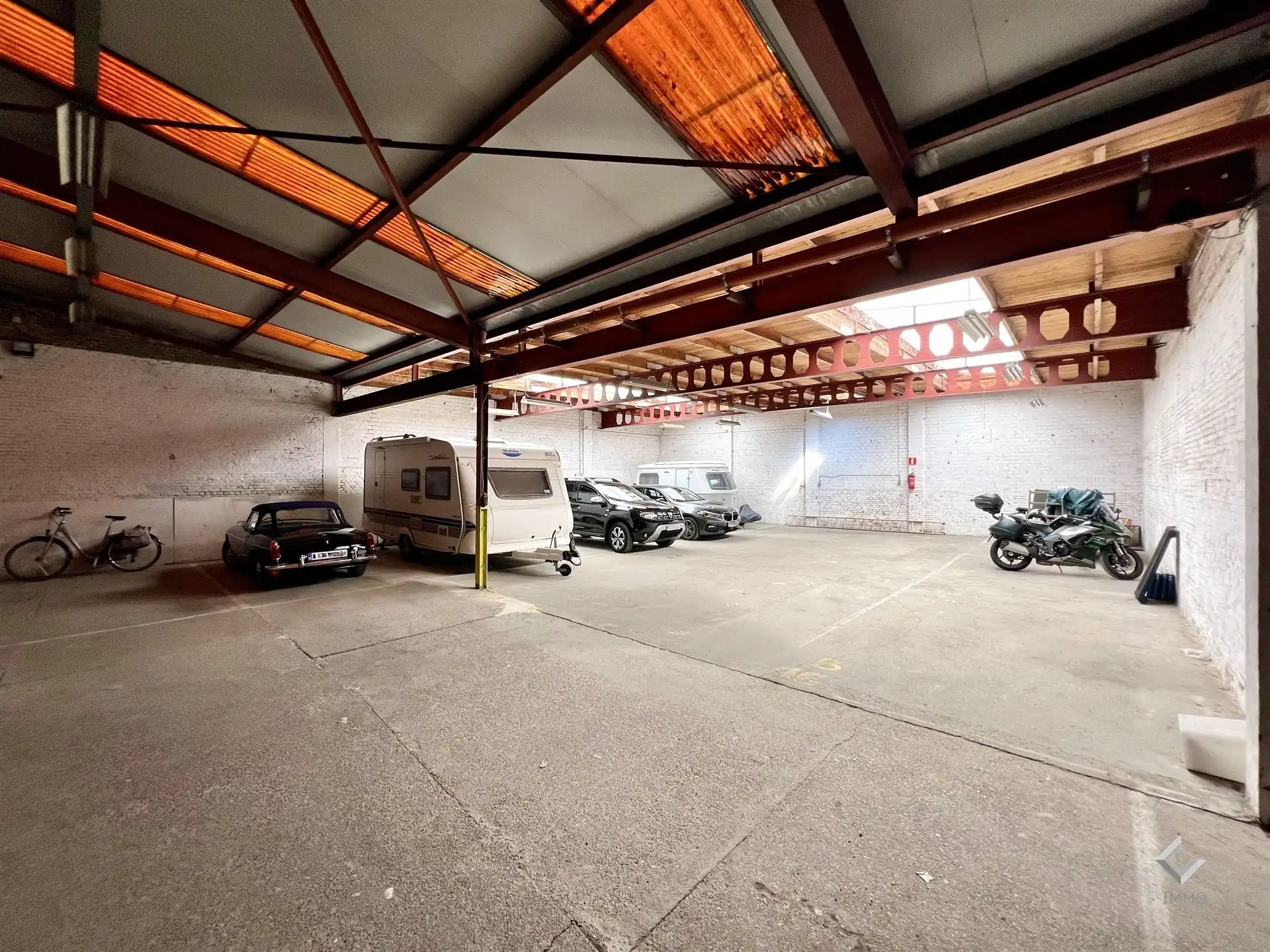 Magazijn ca. 700m² op centrale ligging! foto 5