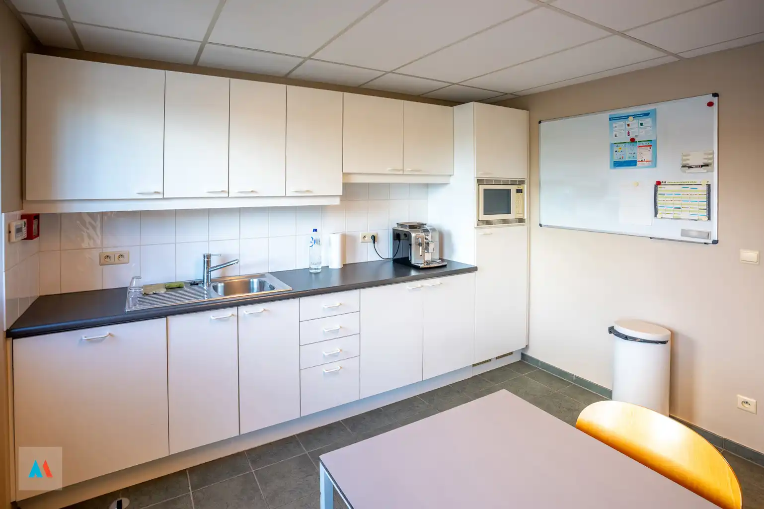 Professionele ruimte met potentieel foto 5