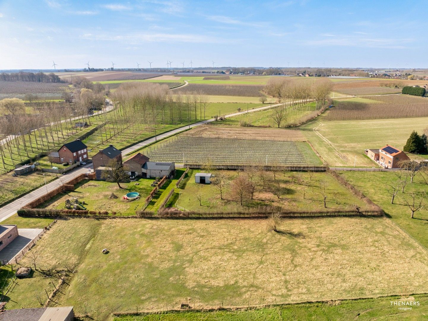 Prachtige, volledig gerenoveerde landelijke woning met ruime tuin in Gingelom (Jeuk). foto 48