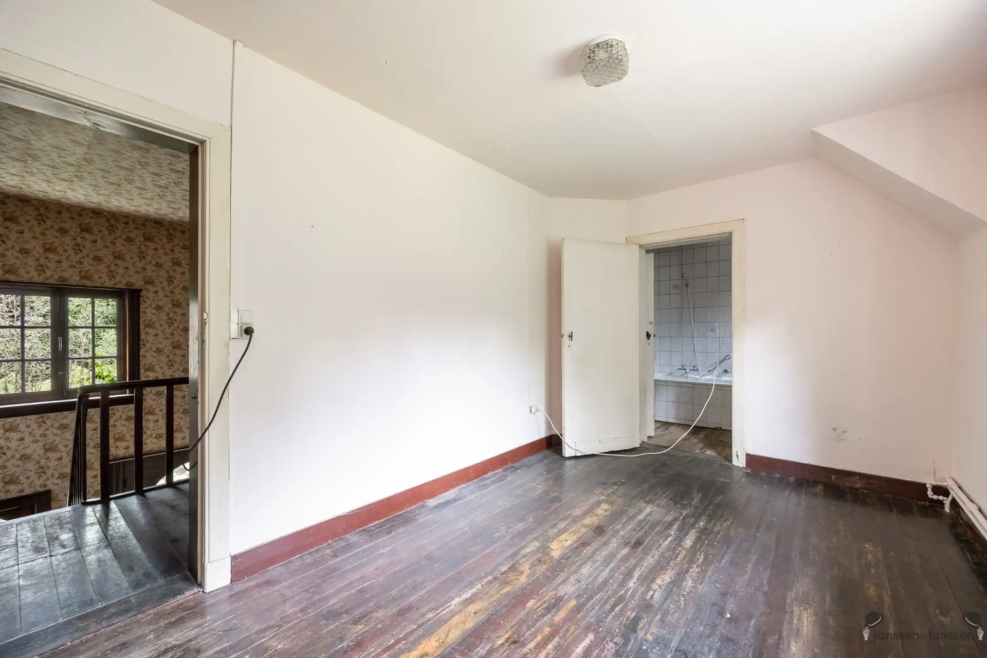 Karaktervolle cottage-villa op een royaal perceel van 8.603 m² in Kapellenbos. foto 18