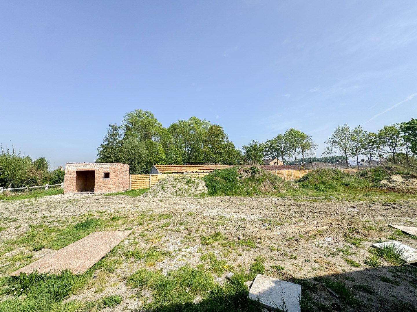 Ruime 4-slaapkamer woning op boogscheut van centrum Eernegem foto 3