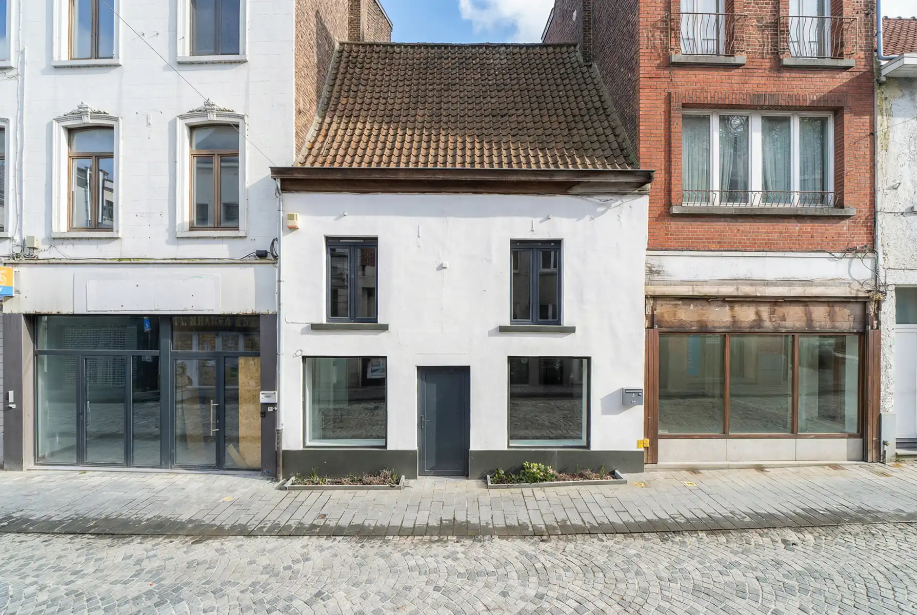 Handelspand te koop – Toplocatie foto {{pictureIndex}}