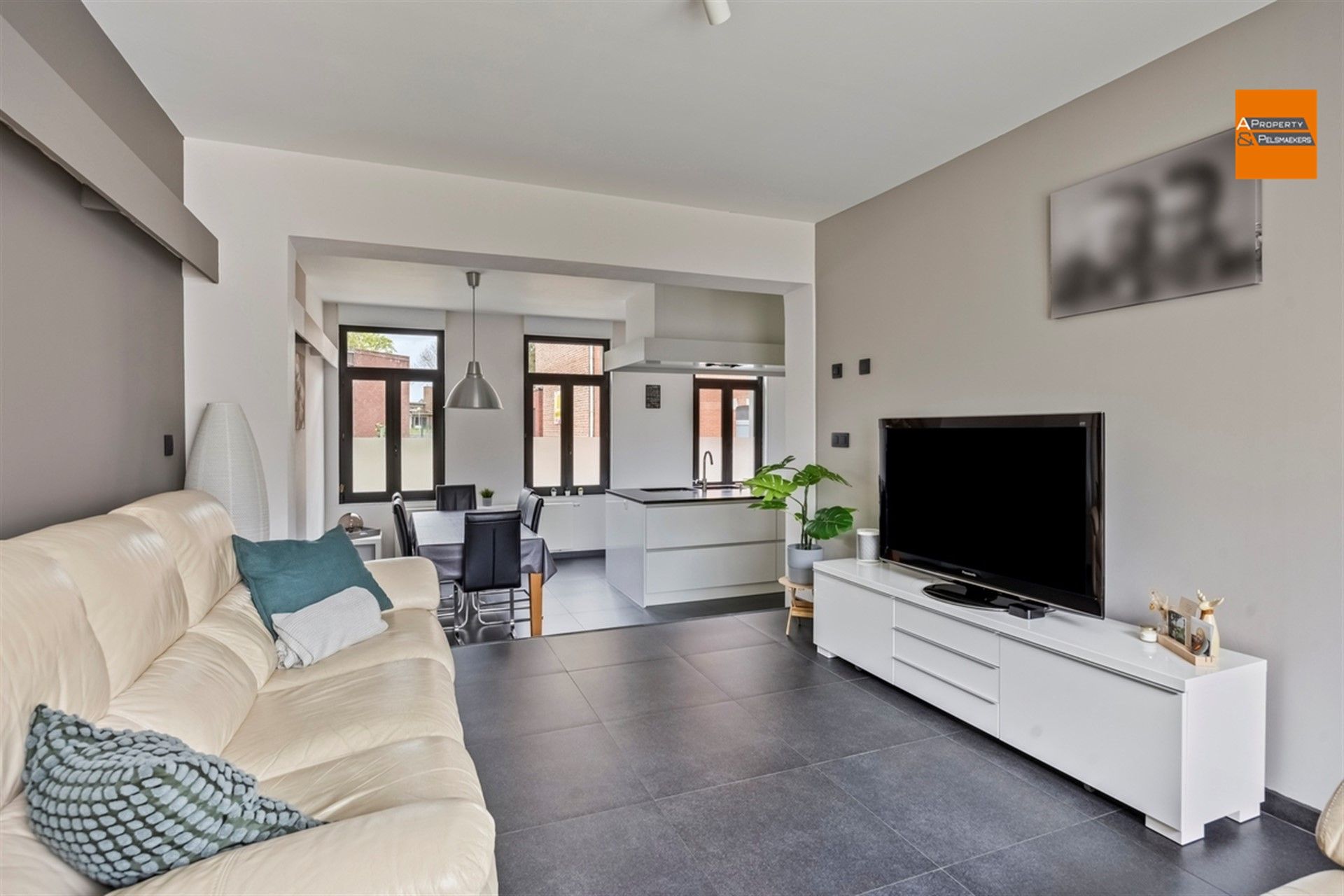 Gerenoveerde woning foto 5
