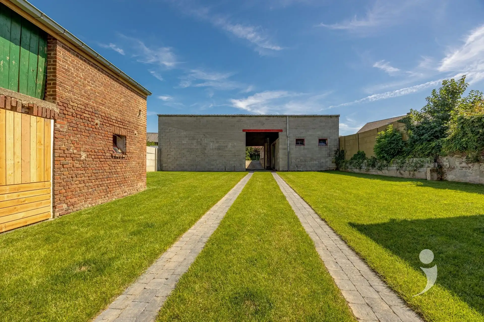 Volledig gerenoveerde hoeve met loods én verkavelingsmogelijkheid foto 25