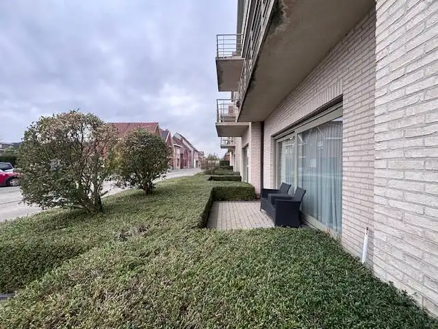 Gelijkvloers 2-slaapkamer appartement met garagebox nabij centrum Aalter foto 3