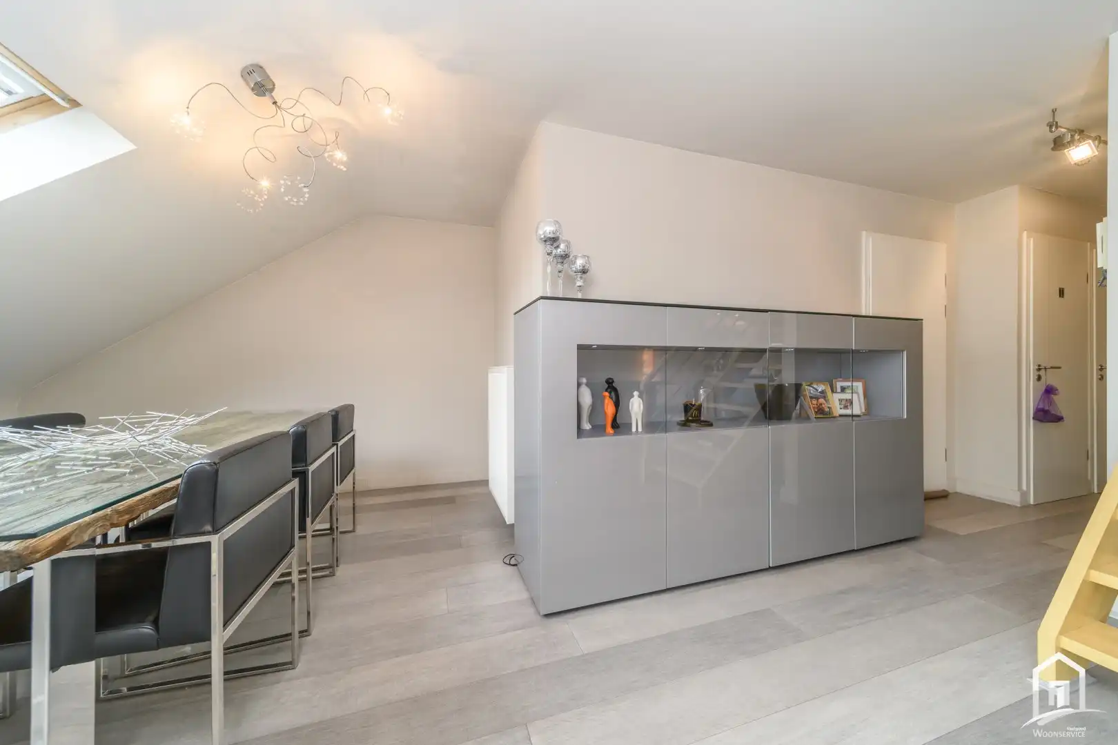 Bemeubeld appartement in hartje van Aalst foto 10