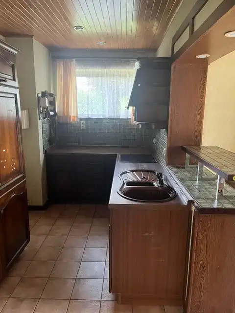 Karaktervolle woning op uitzonderlijk ruim perceel nabij het centrum van Diepenbeek! foto 11