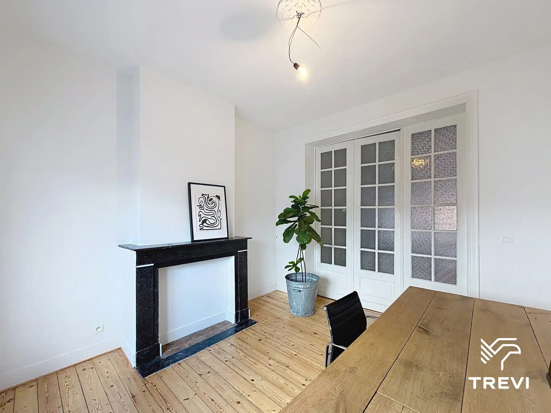 Charmant, onlangs gerenoveerd appartement met 2 slaapkamers foto 11