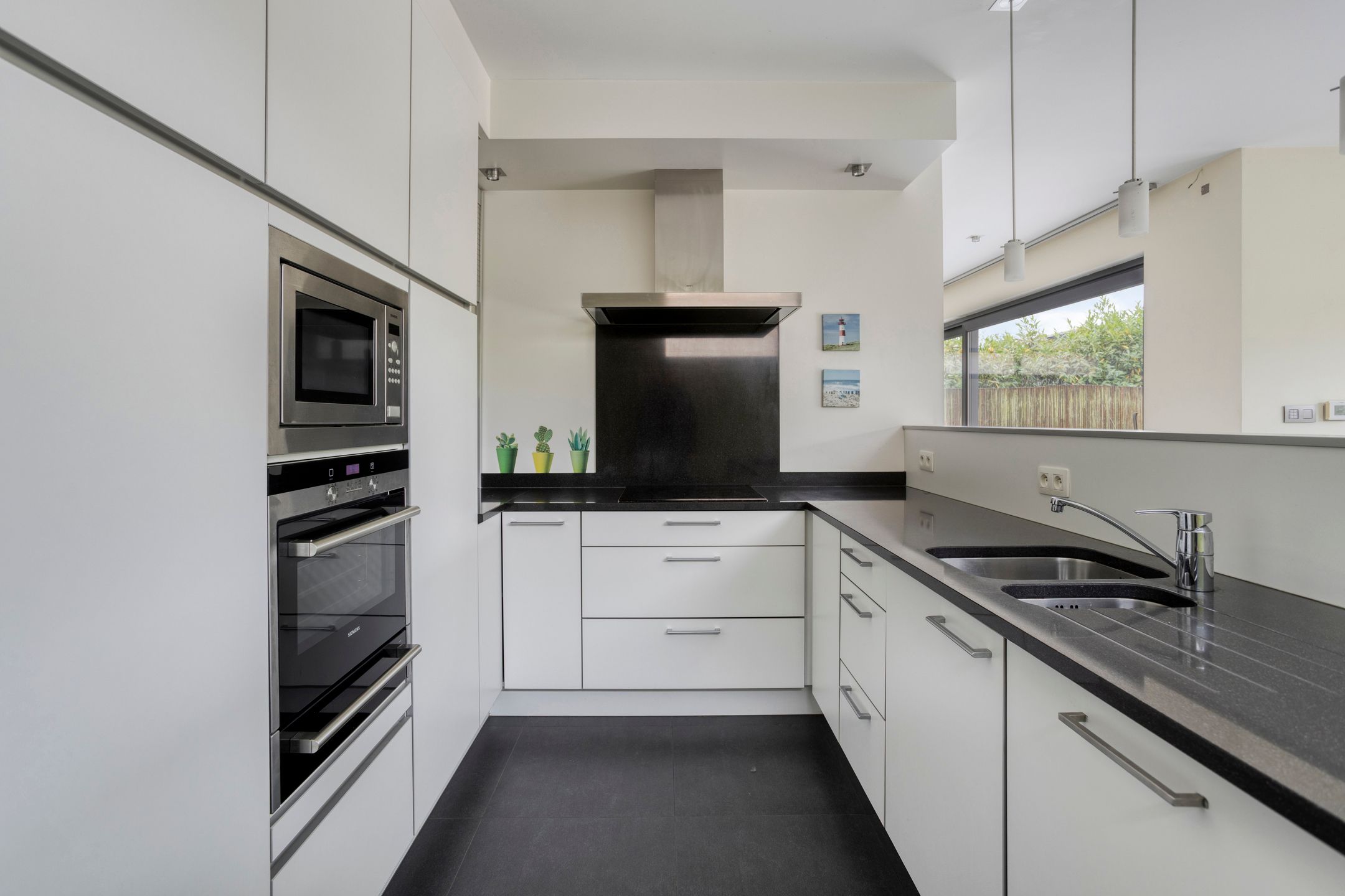 Perfect instapklare woning met 3 slaapkamers op 12 are foto 8