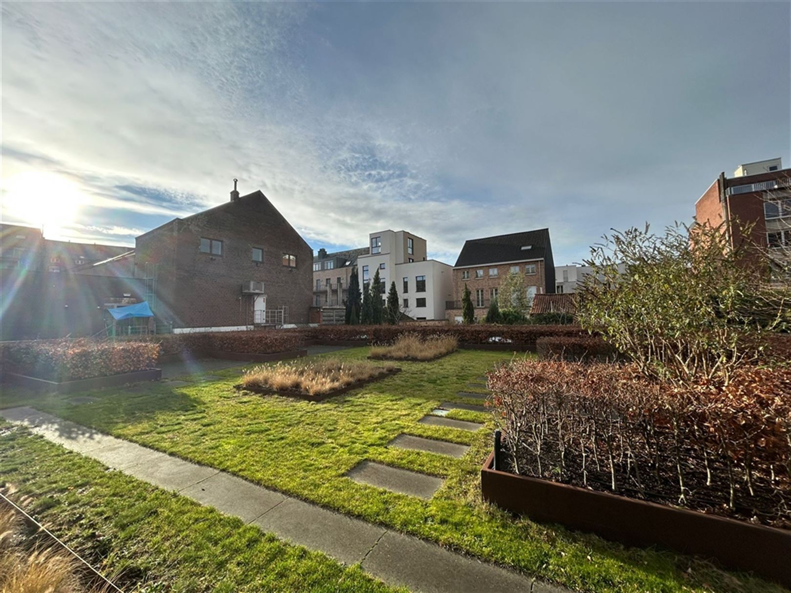 Volledig rerenoveerde kantoren te huur vanaf 150 m² foto 3