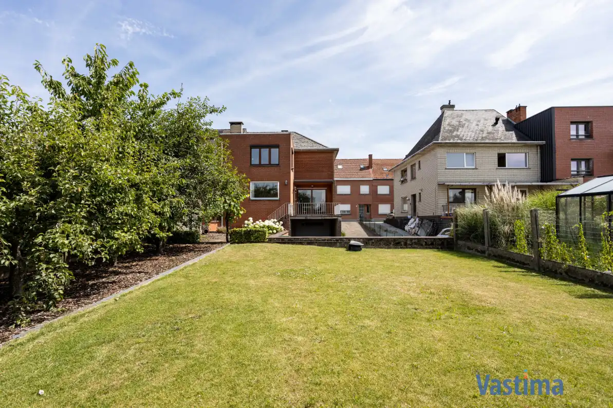 Op te frissen gezinswoning met 4 slaapkamers en zuidwestgerichte tuin foto 30