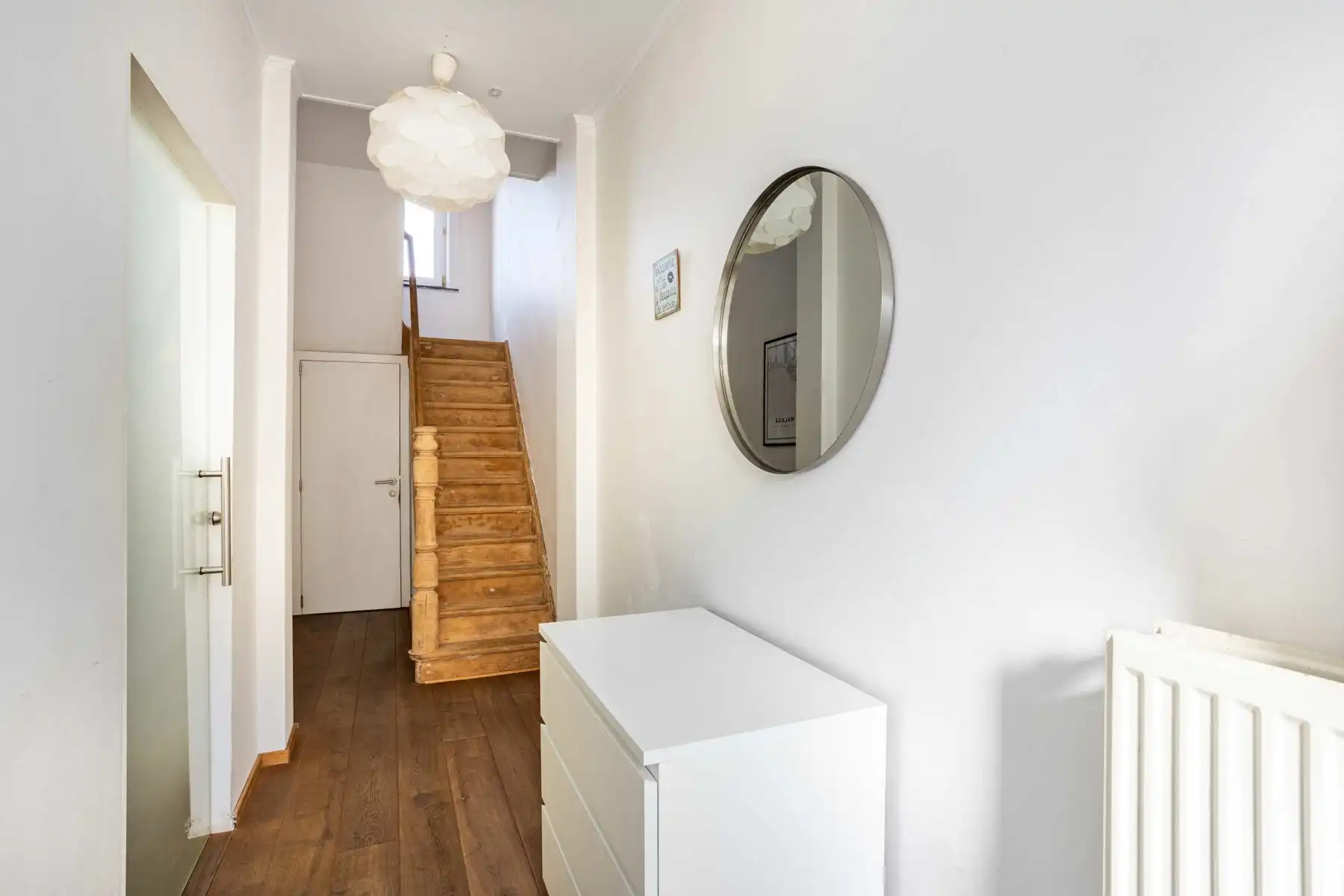 Instapklare woning met 3 slaapkamers en zwembad! foto 5