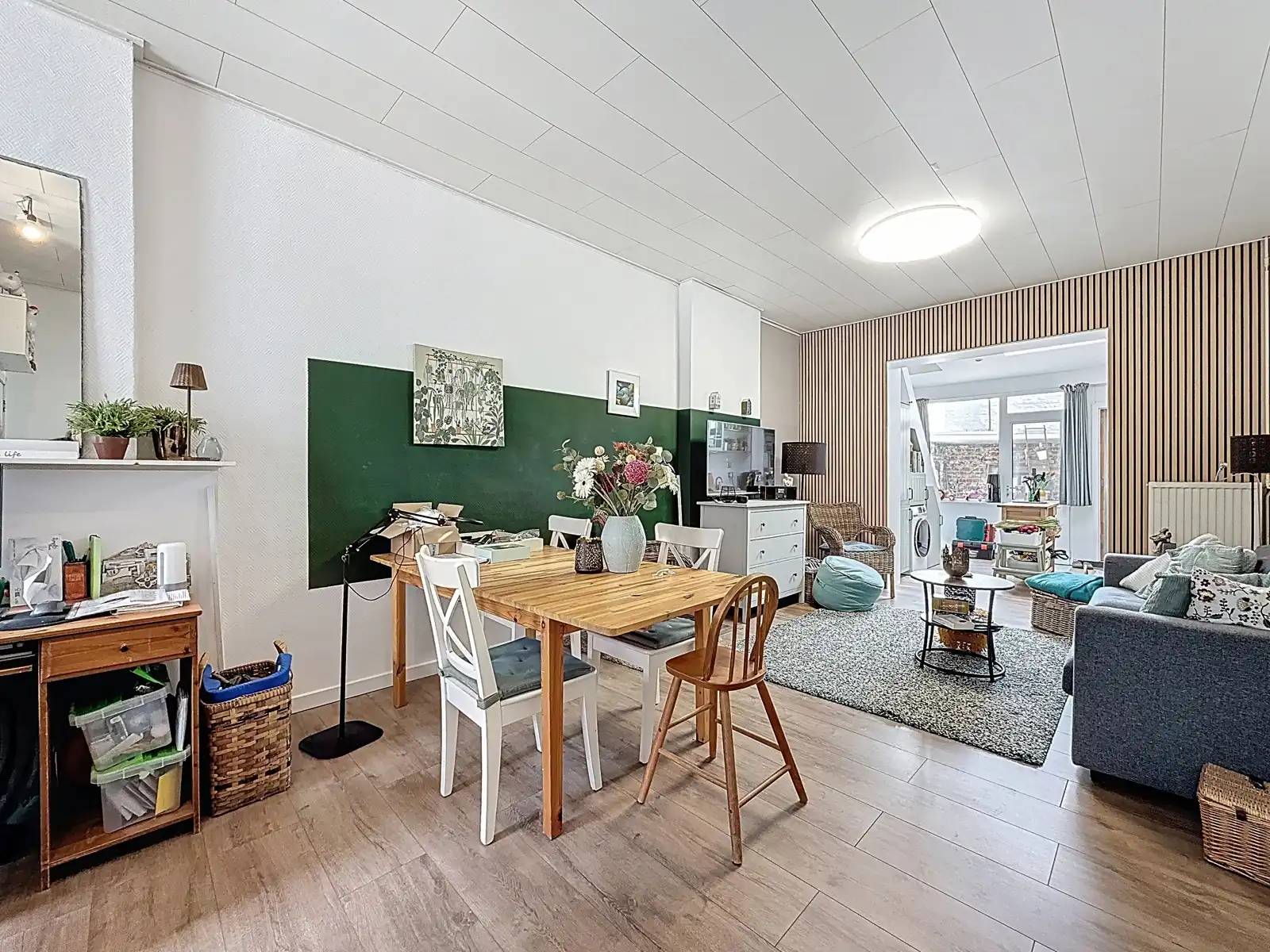 Charmante woning met 2 (3de mogelijk) slpks + koer foto 4