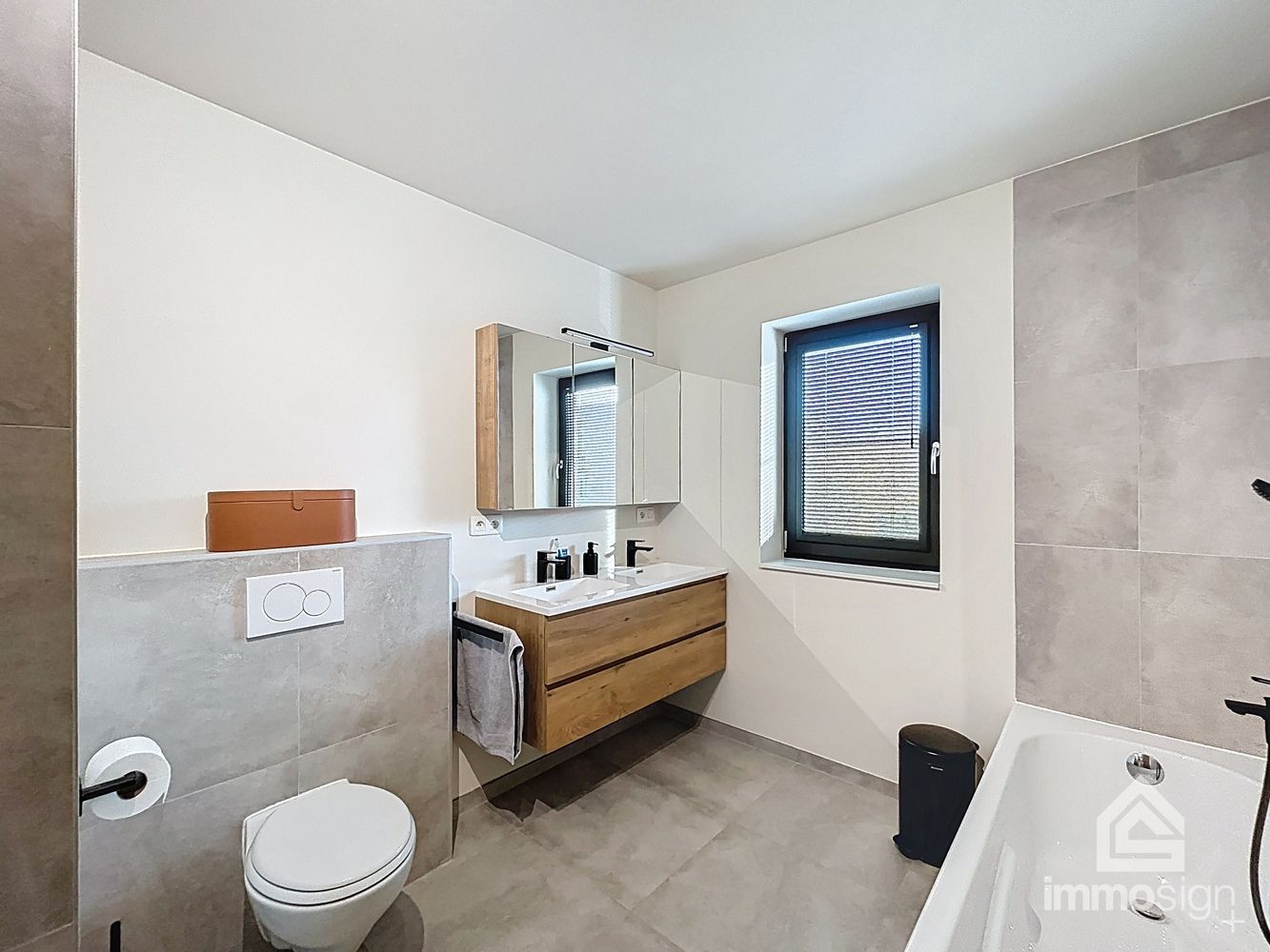 Instapklare, moderne gezinswoning in jonge, rustige buurt te Peer voorzien van tal van troeven foto 17