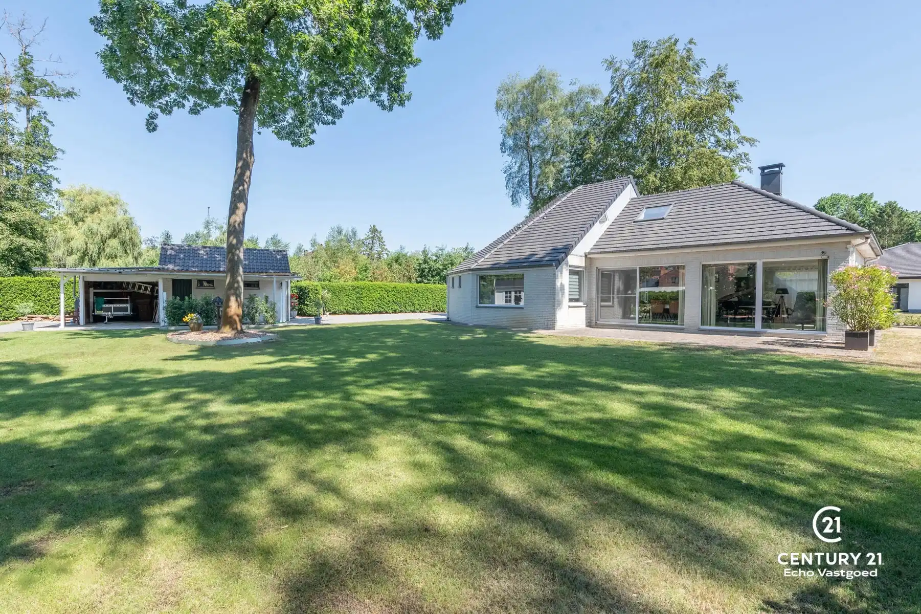 Onderhouden, energiezuinige gelijkvl. villa met mooie tuin foto 30