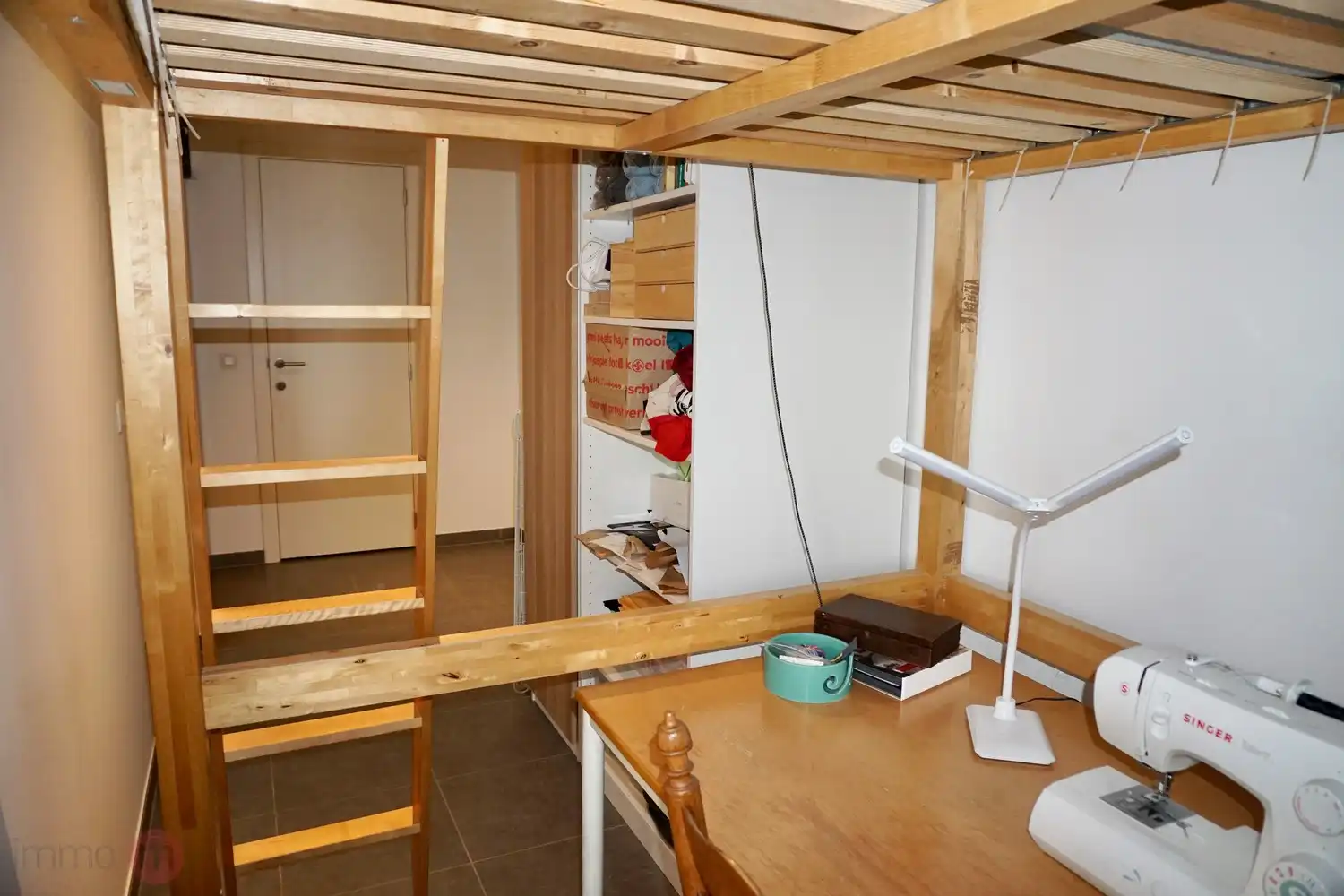 Recent appartement met 1 slaapkamer, terras en autostaanplaats. foto 10