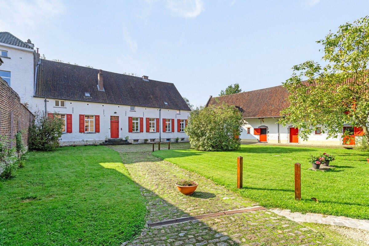 Unieke woning met rustige ligging vlakbij Brussel. foto 2