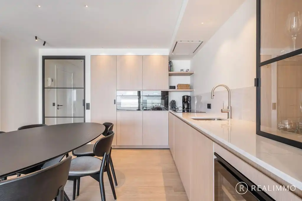 Prachtig appartement met zeezicht in residentie Sea Sight foto 9