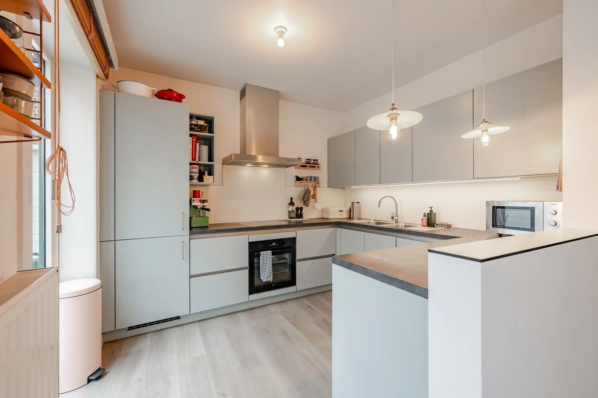 Fijne instapklare rijwoning in centrum Wetteren foto 10