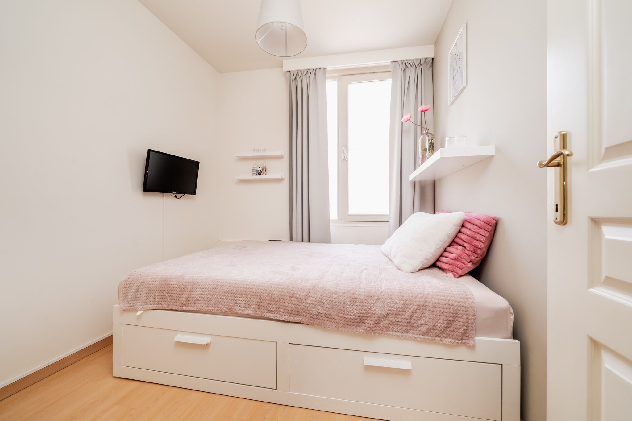 Zonnig appartement met 2 slaapkamers op TOP locatie te Boom! foto 18