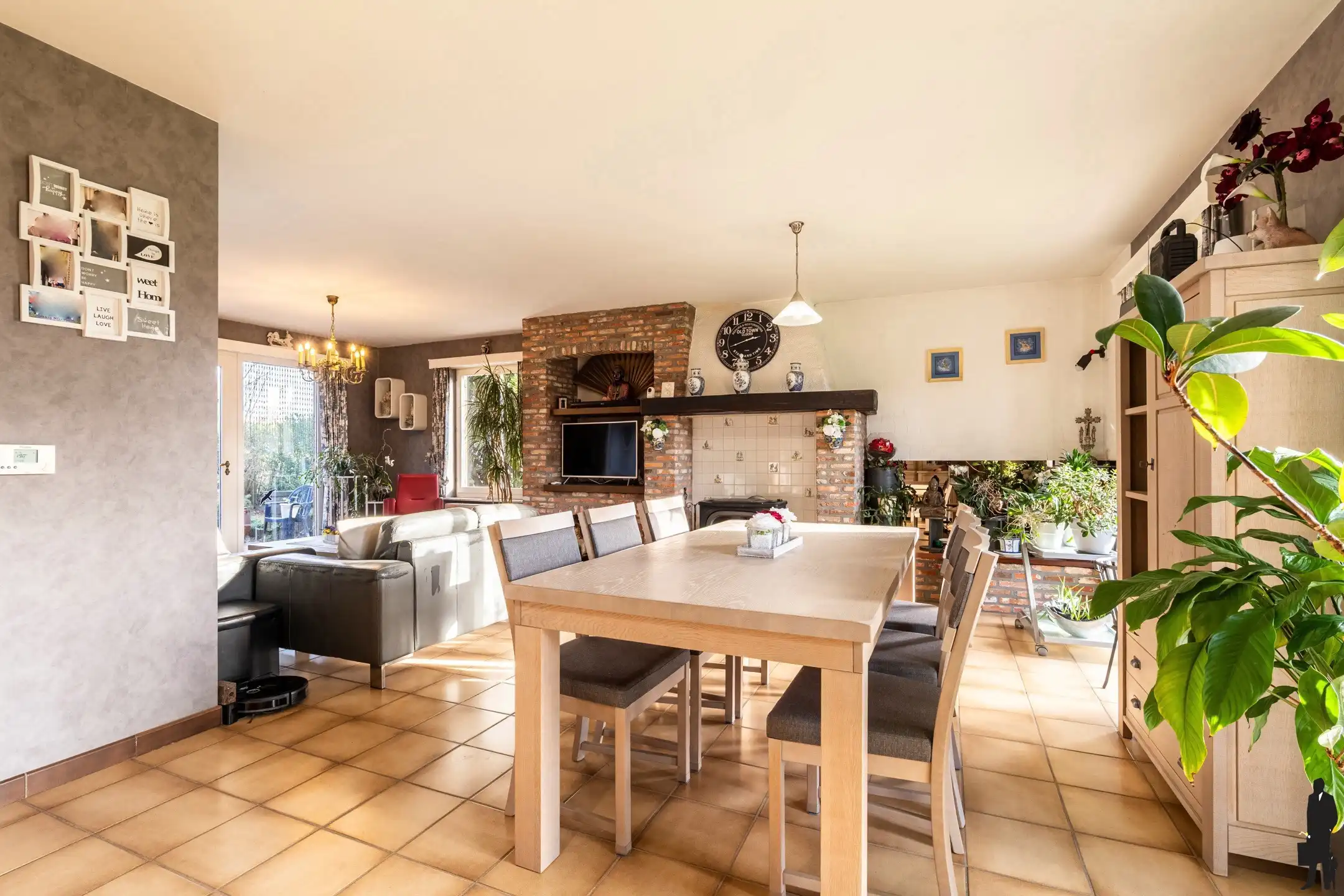 Villa met 5 slaapkamers op een zuid oost perceel van ca.800m² in Weelde foto 3