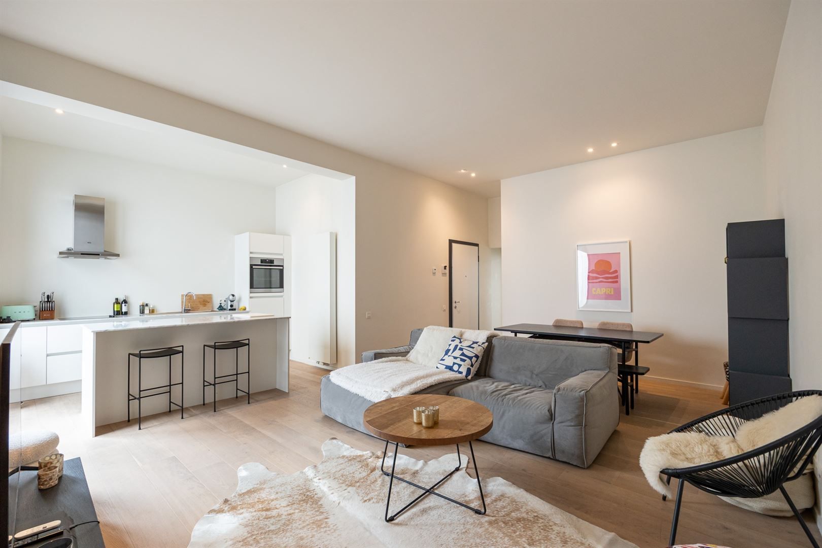 Gerenoveerd appartement met zalig terras en één slaapkamer foto {{pictureIndex}}