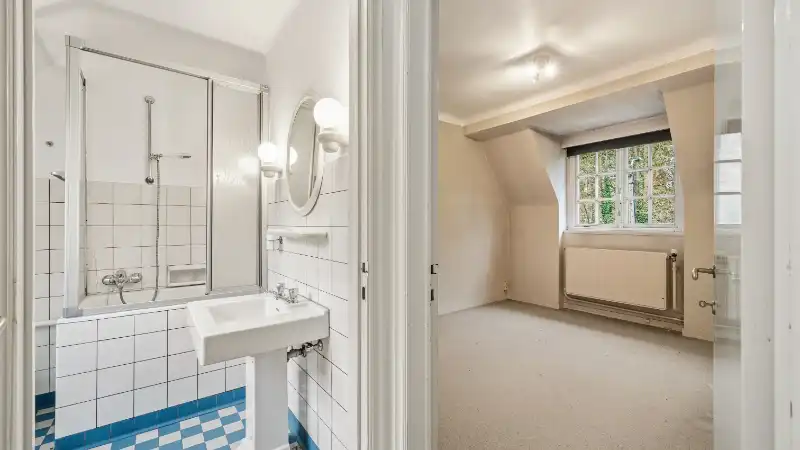 Standingvolle te renoveren villa van 520m² op 53 are foto 35