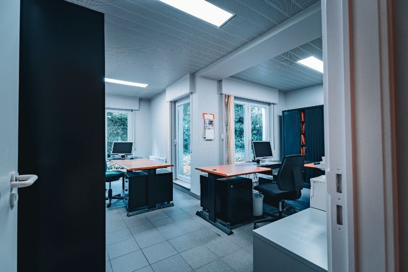 Ruim kantoor van 180 m2 met vlotte bereikbaarheid foto 4