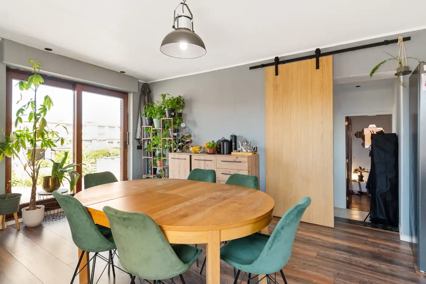 Ruim lichtrijk duplexappartement met 3 slpk. in Zandvliet foto 9