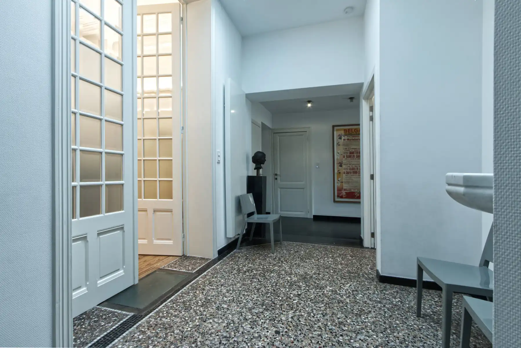 KANTOOR - 8 BURELEN - 16 tot 20 WERKPLAATSEN - PARKING MOG. foto 30