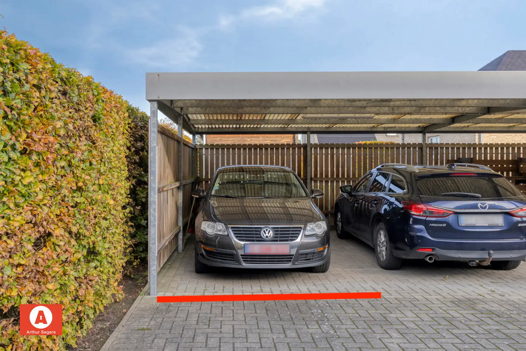 Recent Gelijkvloers appartement met tuin en parkeerplaats. foto 18